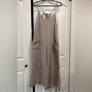 Elegant Beige Jumpsuit with Pockets